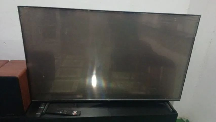 Smart TV Philips 50 Polegadas 4K UHD com Ambilight para retirar peças  - Foto 2
