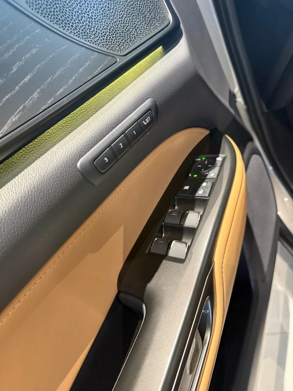 Lexus NX-450h+ AWD 2.5 16V Aut. (Híbrido), foto 11 de 19