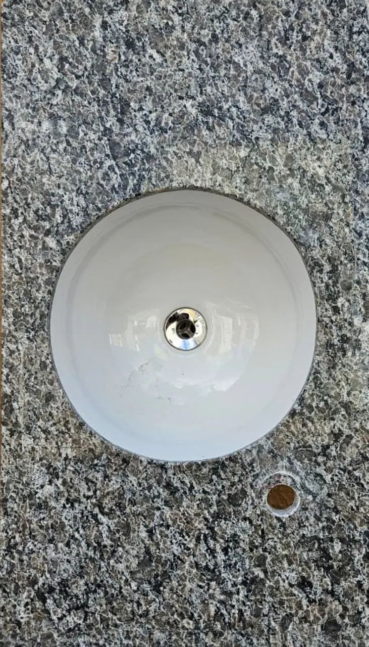 Granite Countertop for Bathroom/Powder Room with Ceramic Sink