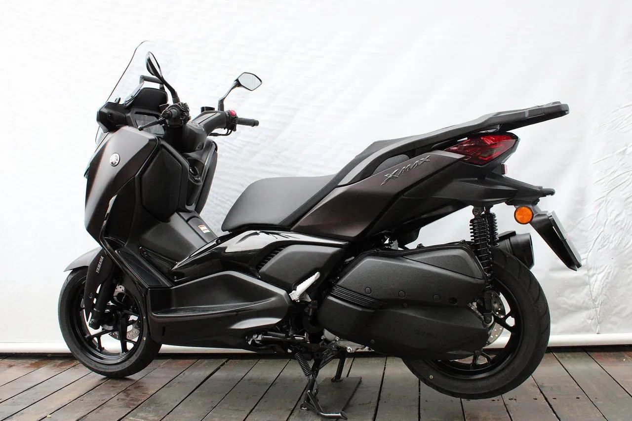 YAMAHA XMAX 300 CONNECTED ABS - Foto 4