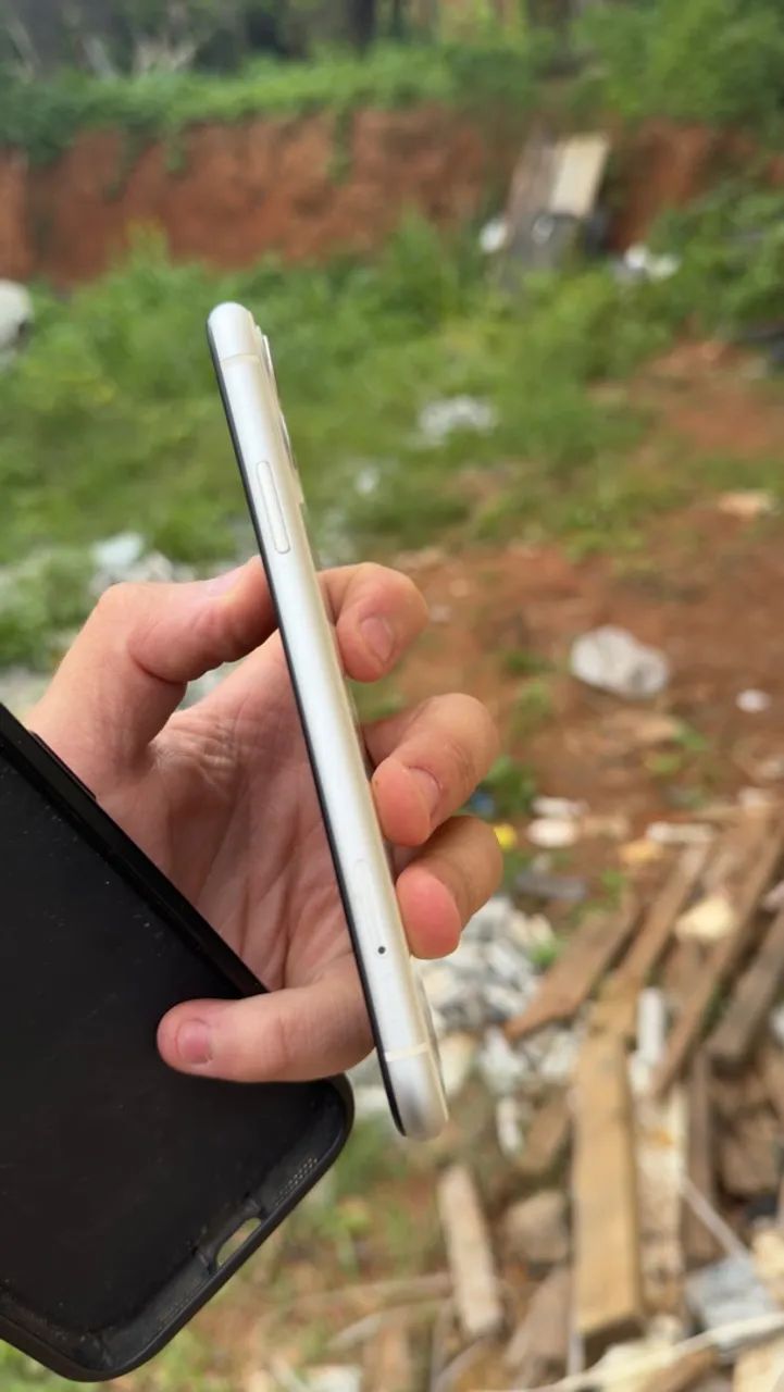 iPhone 11 64 gb branco  - Foto 4