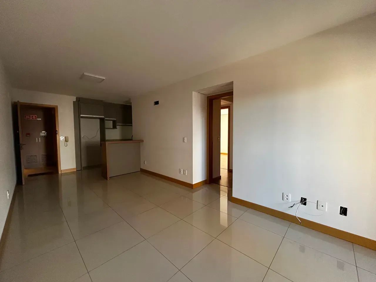 Apartamento para venda com 3 dormitórios no Centro - Florianópolis - SC - Foto 4