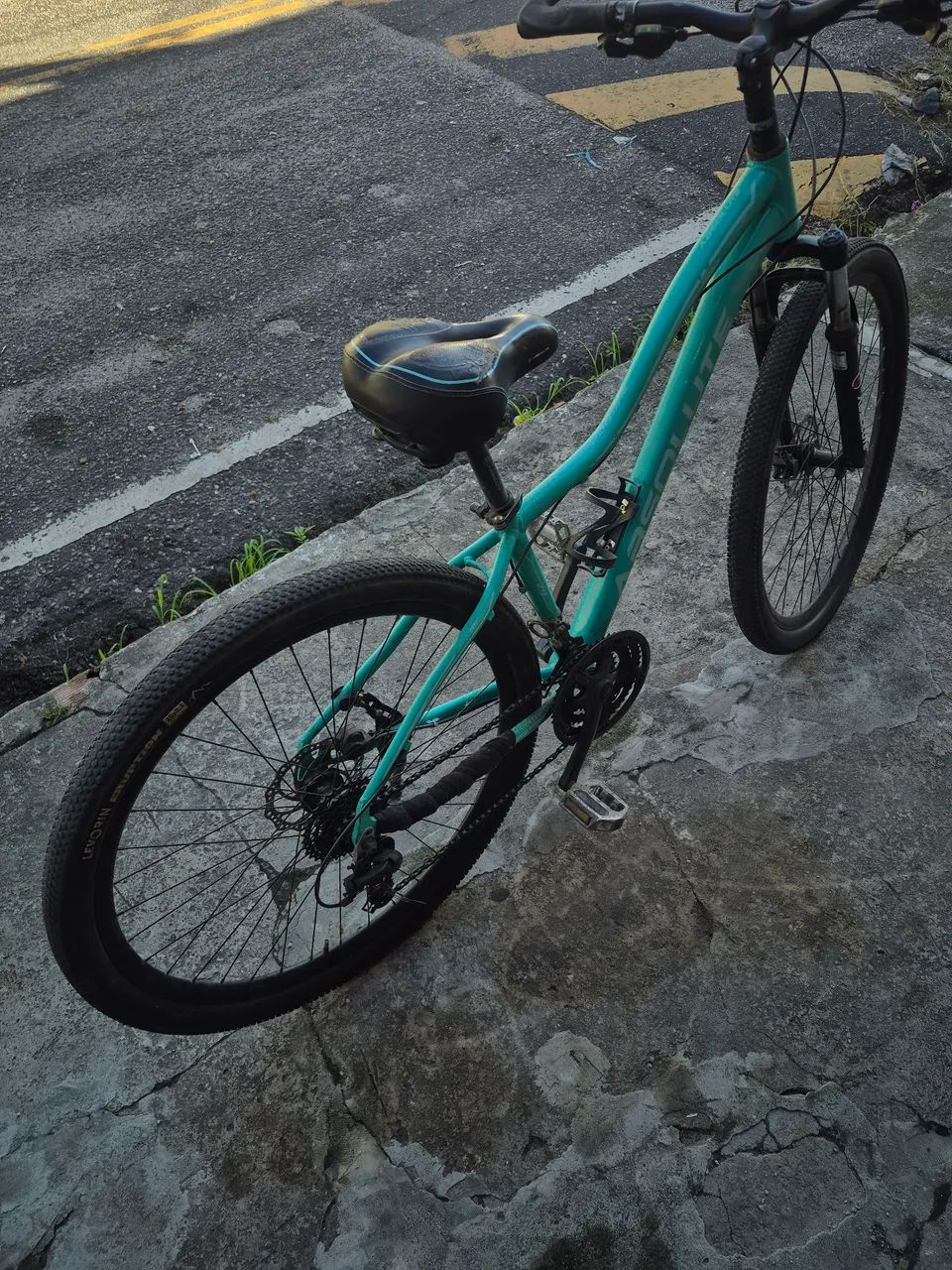 Vendo Bicicleta aro 29 / *76 - Foto 2