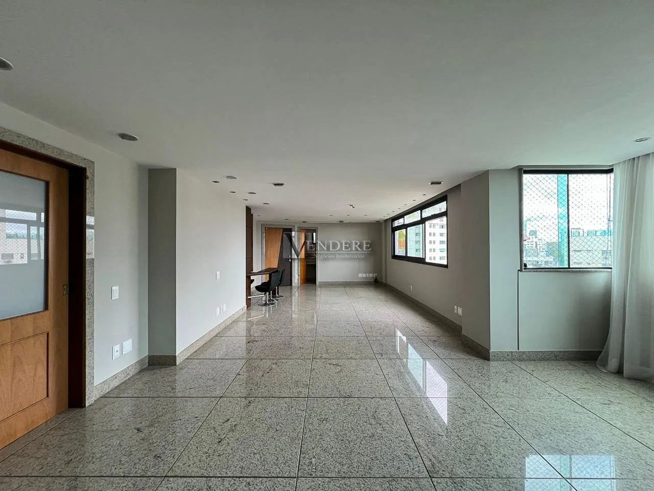 Apartamento de 176m² à venda no Belvedere