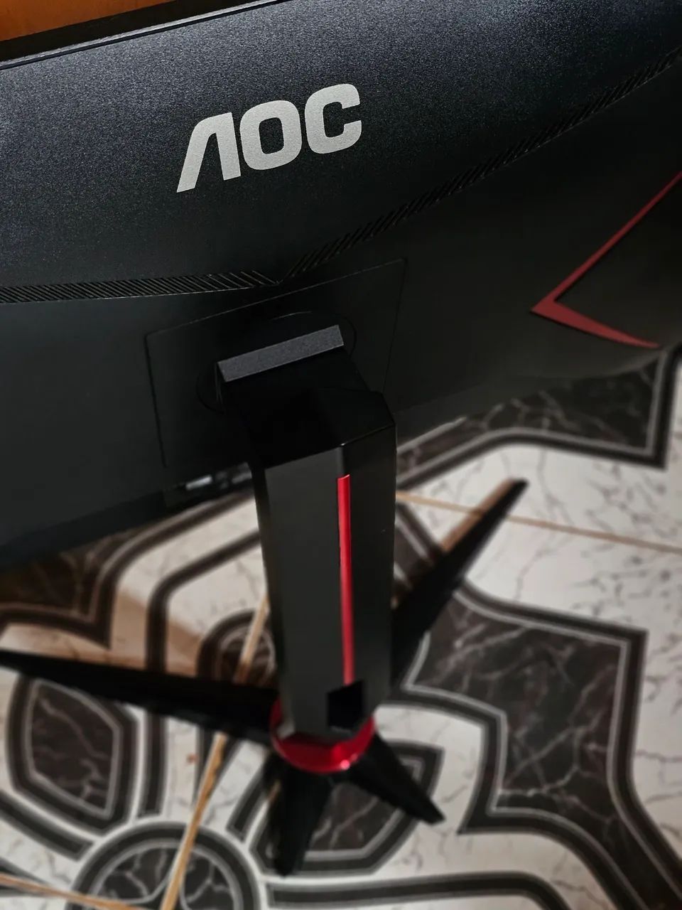MONITOR GAMING AOC 27' 144HZ - Foto 4