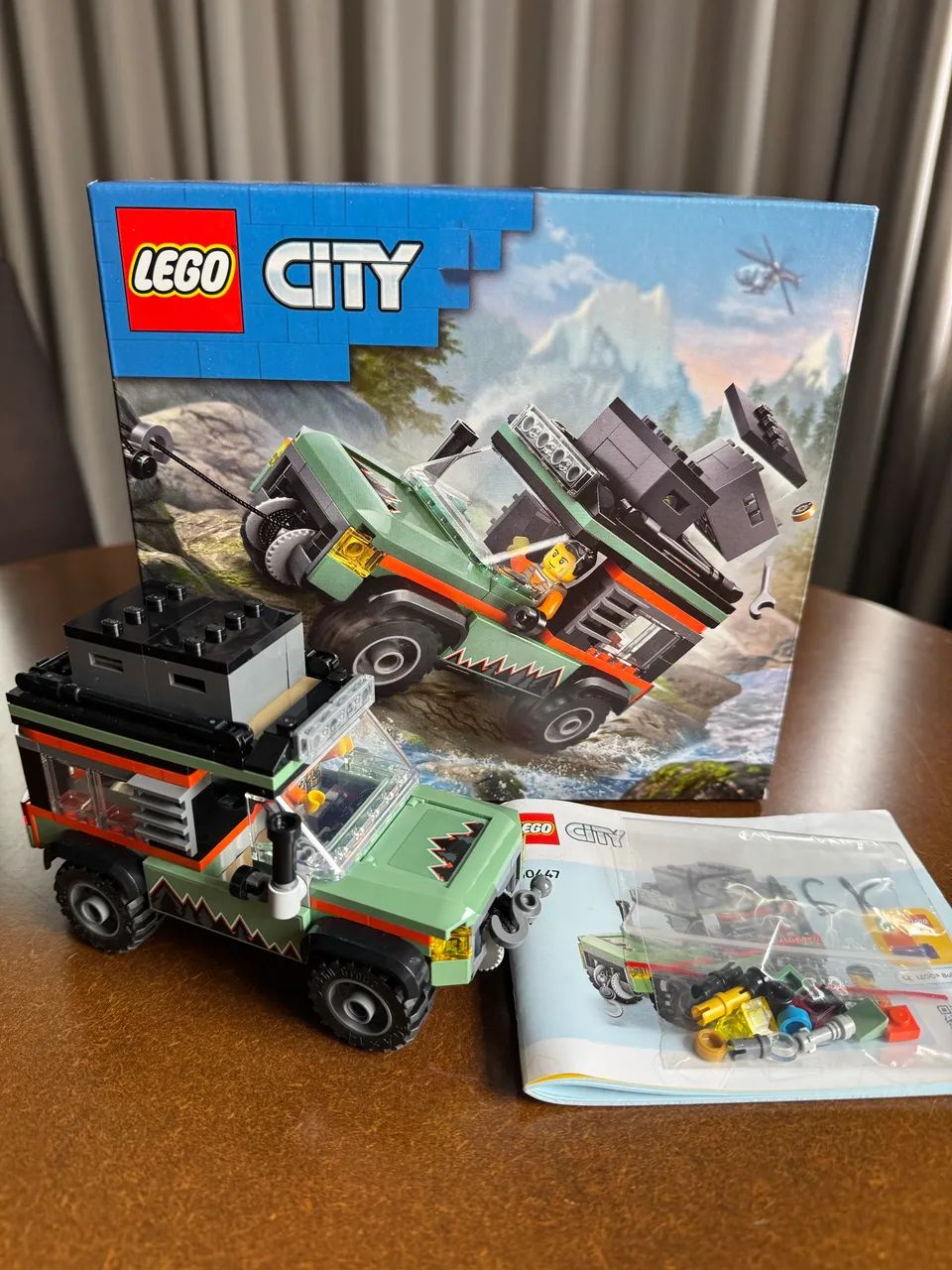 Lote com 4 Legos Speed Champions e City - Foto 5