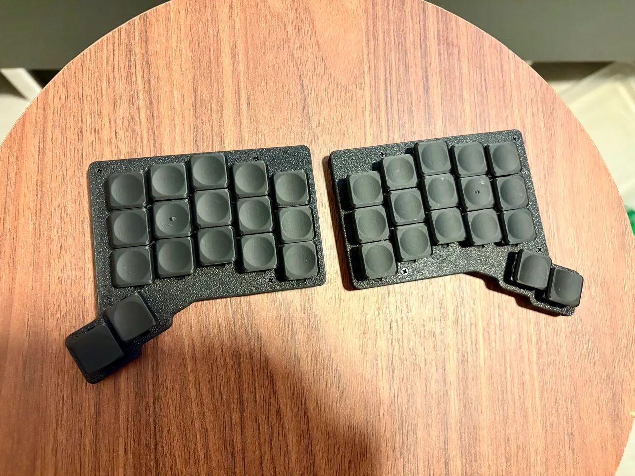 Teclado Wireless ZMK Split Ergonômico Custom Impresso 3D Forager 3X5 34 teclas