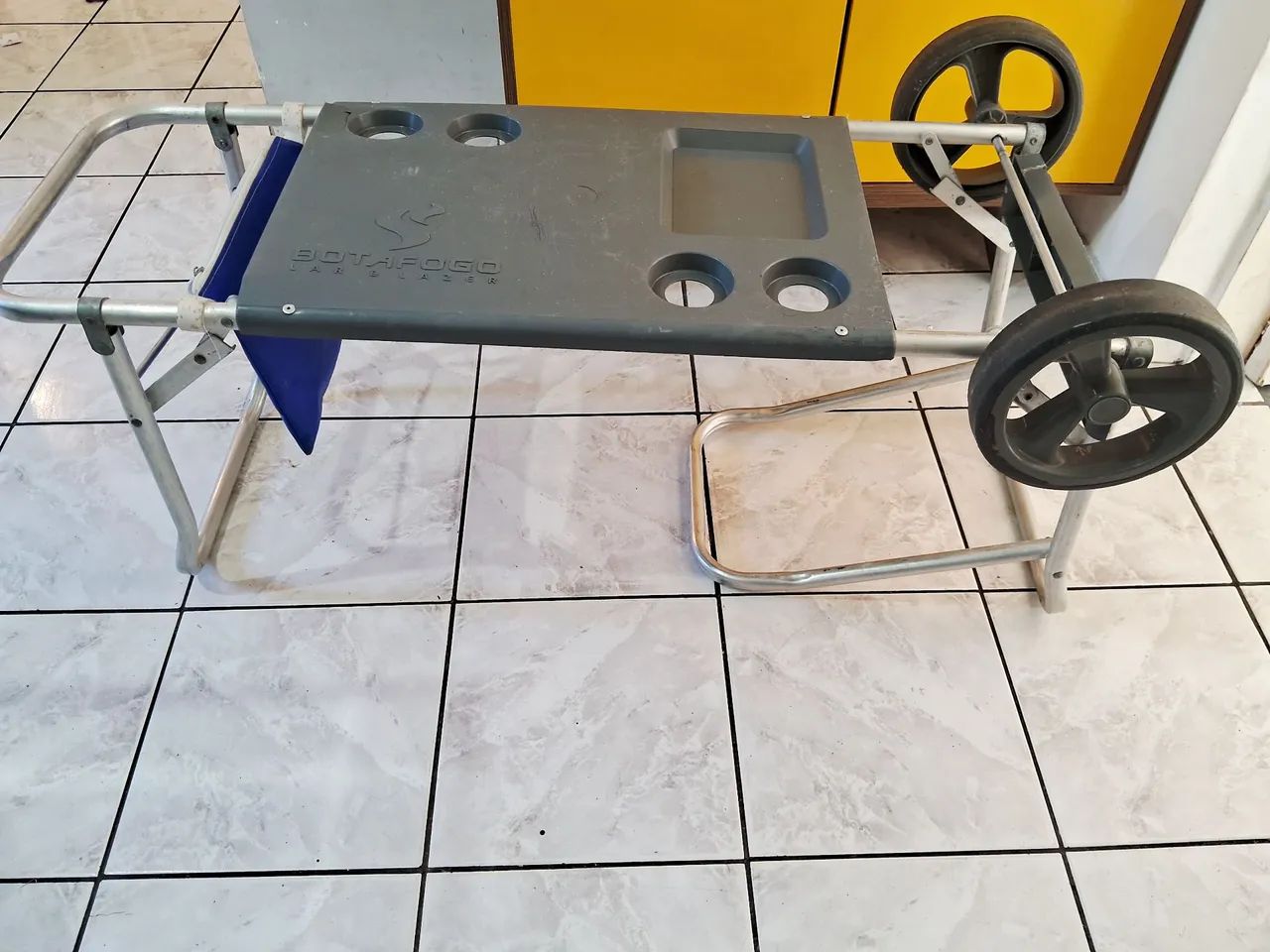 Carrinho/ mesa de praia  - Foto 3