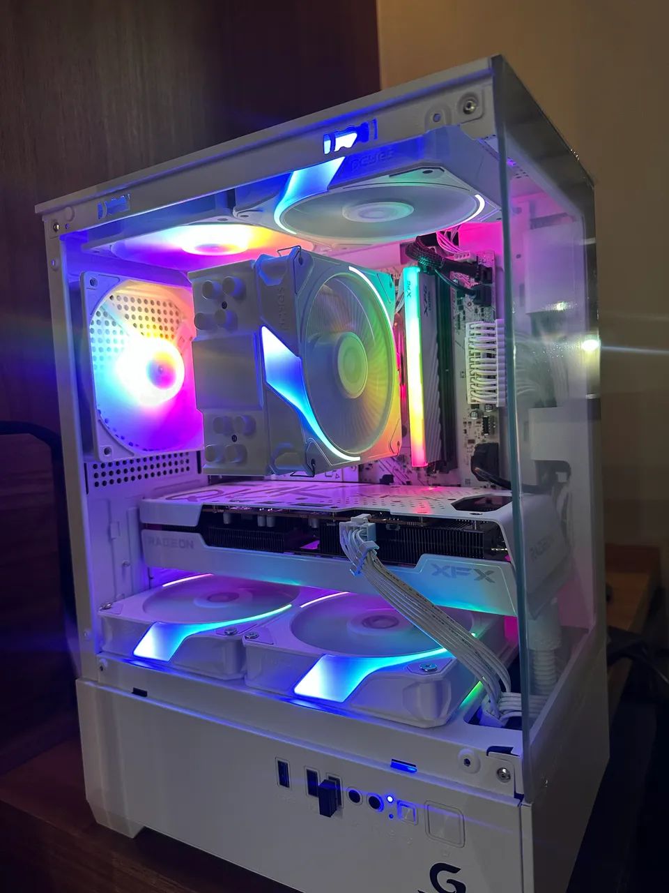 PC Gamer Ryzen 5 8600g + RX 7600 white - Foto 2