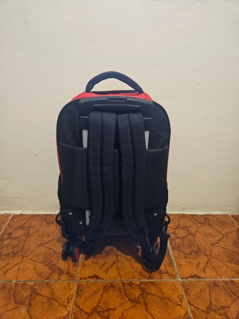 Mochila marvel com lancheira - Foto 3