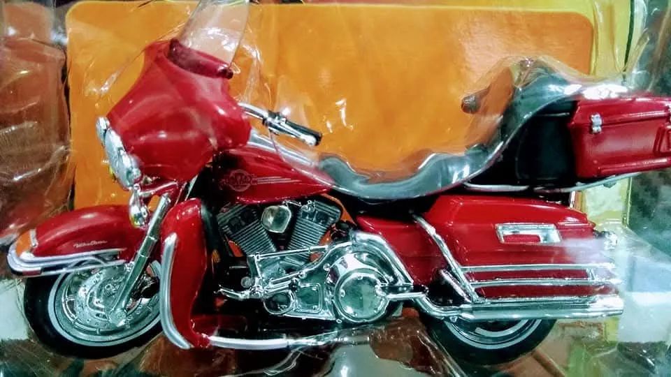 Miniatura Harley Davidson Electra Ultra Glide - Foto 2