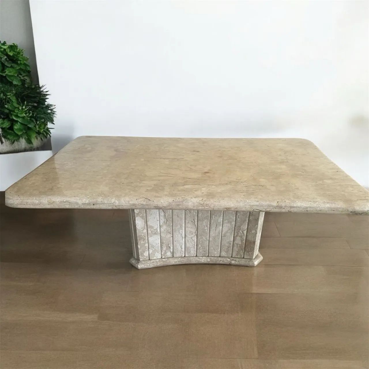 Mesa de Centro em Mármore Travertino