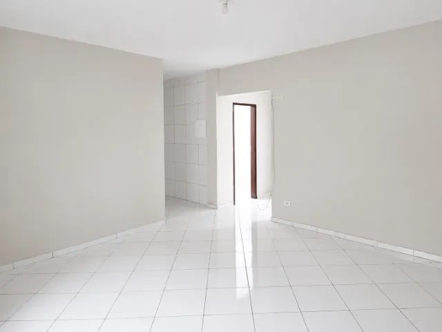 Apartamento 2/4 com garagem