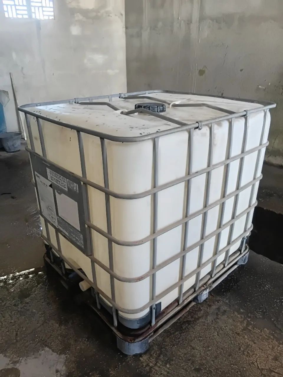 Bombona de 1000L em bom estado - Foto 3