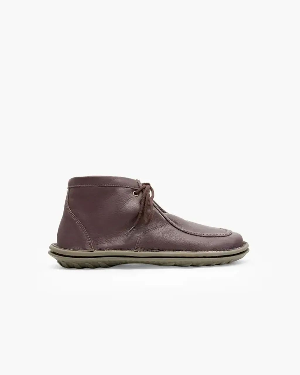Bota em couro marca Outer 41/42