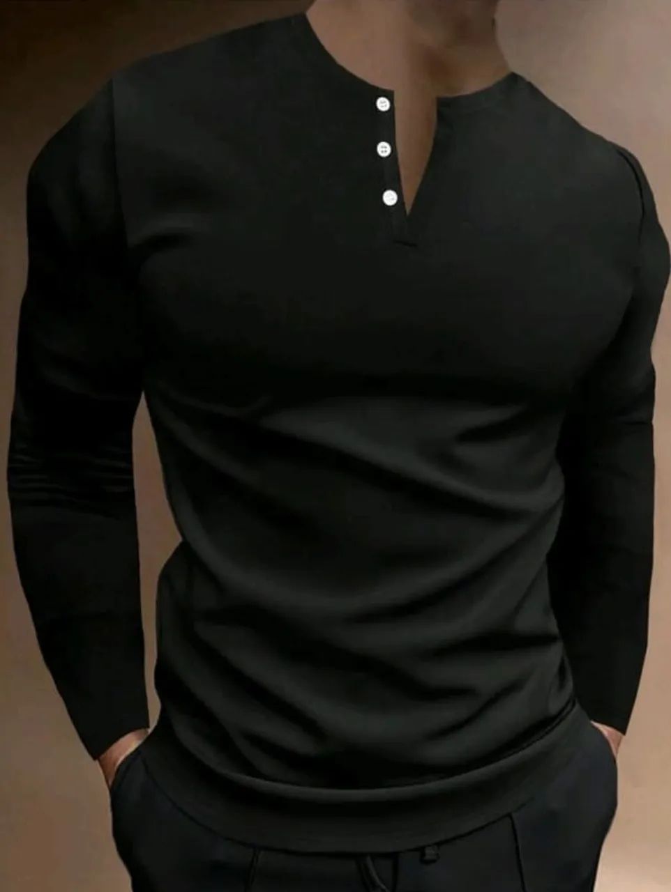 Camiseta Preta Sólida Manfinity