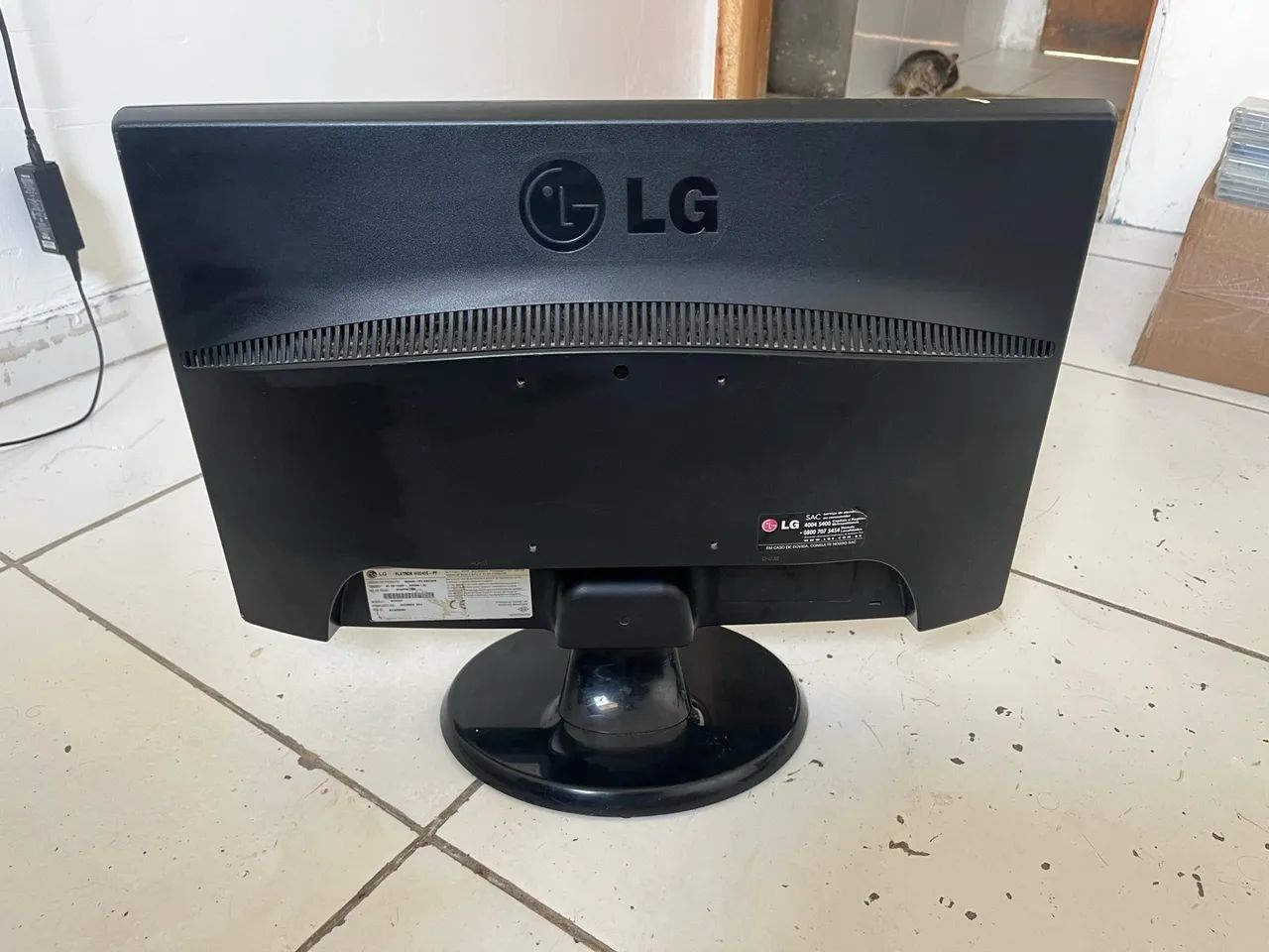 Monitor LG Flatron 20" (Widescreen) - Acompanha Cabos! - Foto 2
