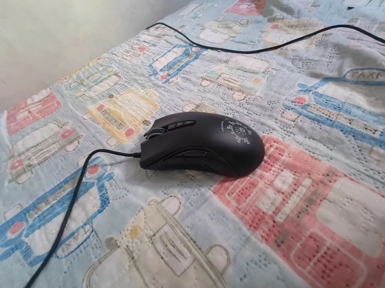 Mouse gamer em ótimo estado