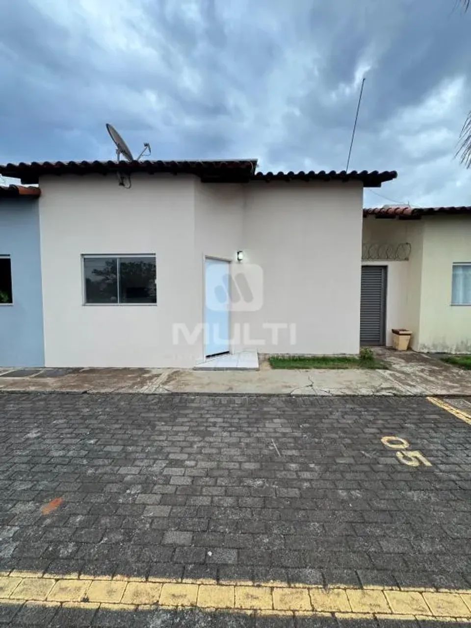Casa Condominio - JARDIM PALMEIRAS