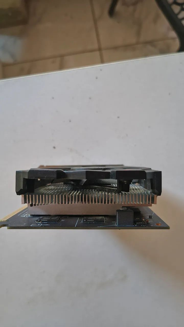 Placa de video RX 550 4gb - Foto 4