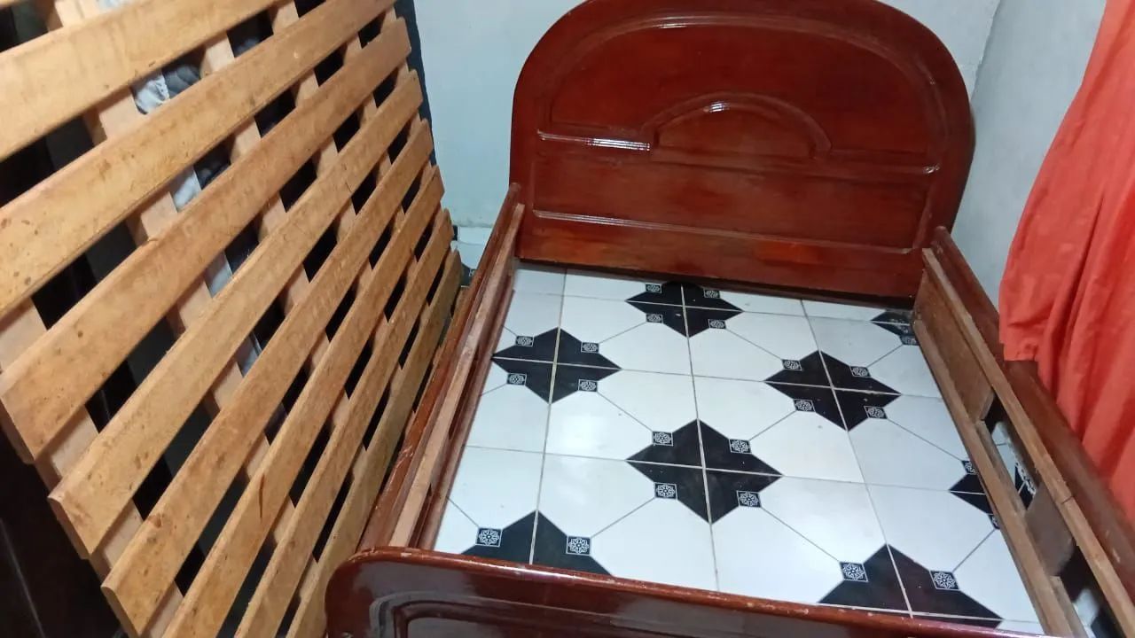 Cama de mogno  - Foto 5