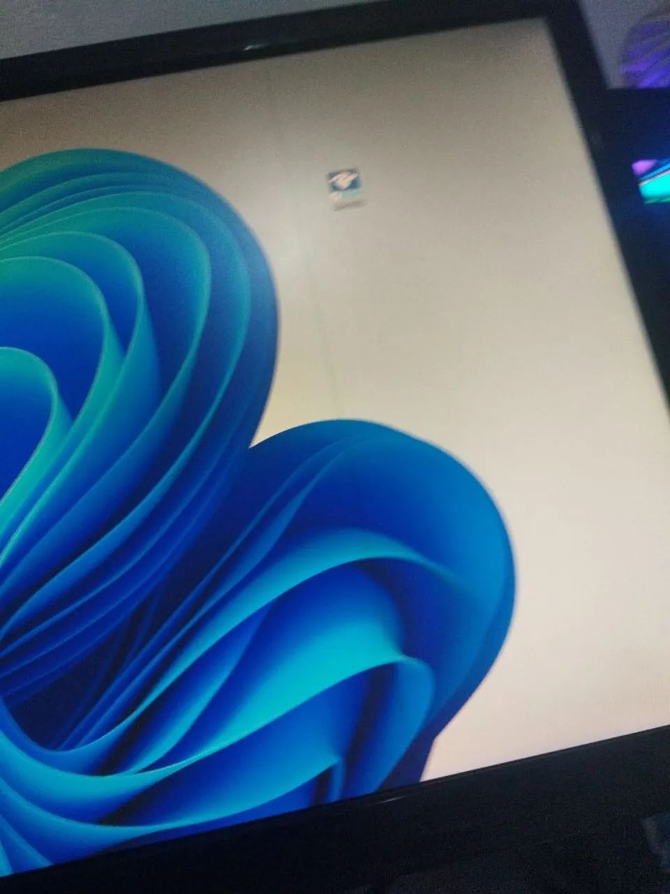 Monitor LG 23p quebrado  - Foto 2