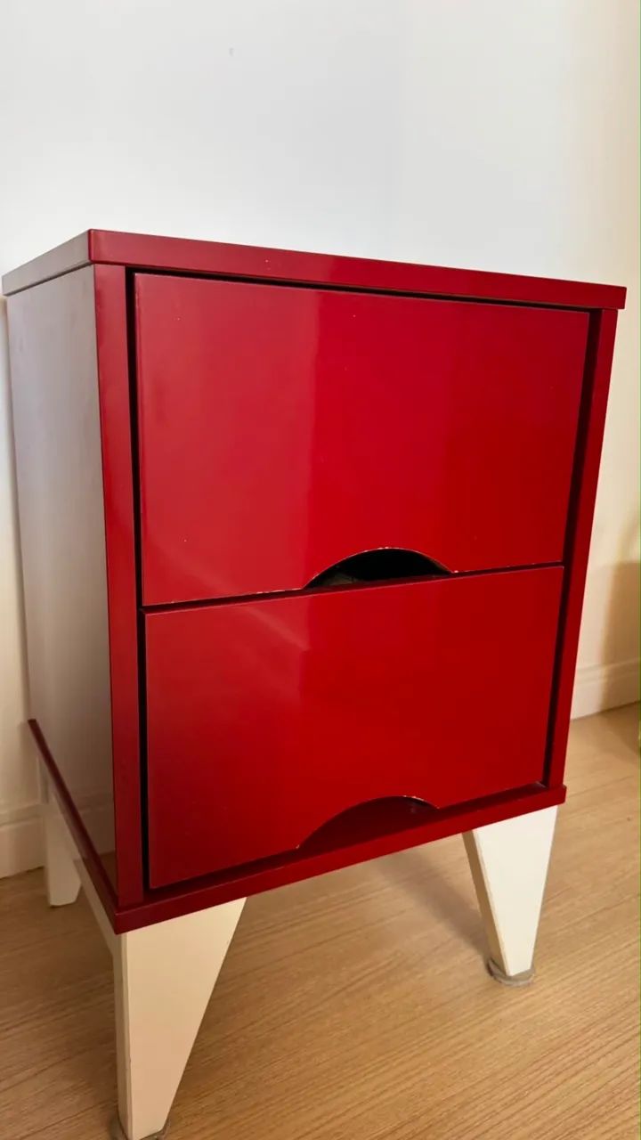 mesa de cabeceira 