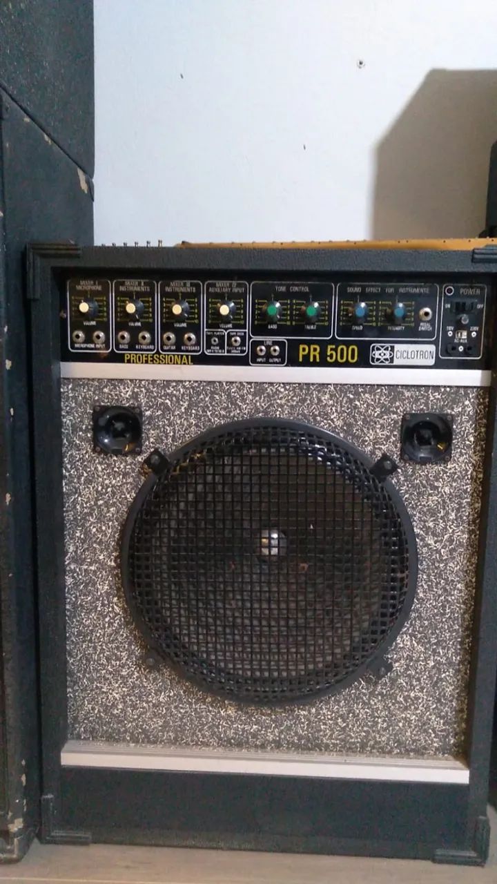 Caixa de som/ Amplificada CICLOTRON