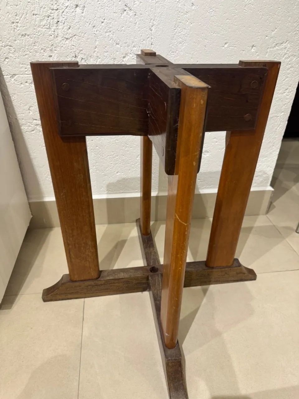 Pé de mesa - Foto 2