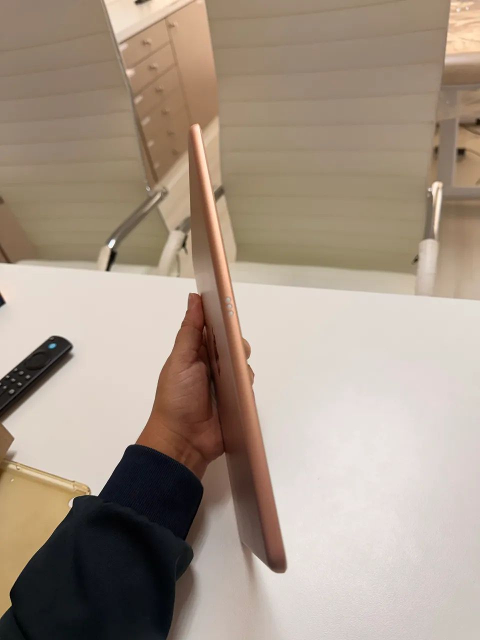 iPad 8a geração 128GB rose gold  - Foto 4