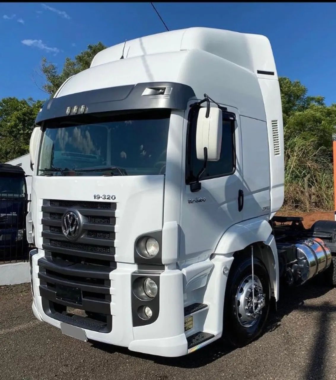 vw 19320 4x2 ano 2011