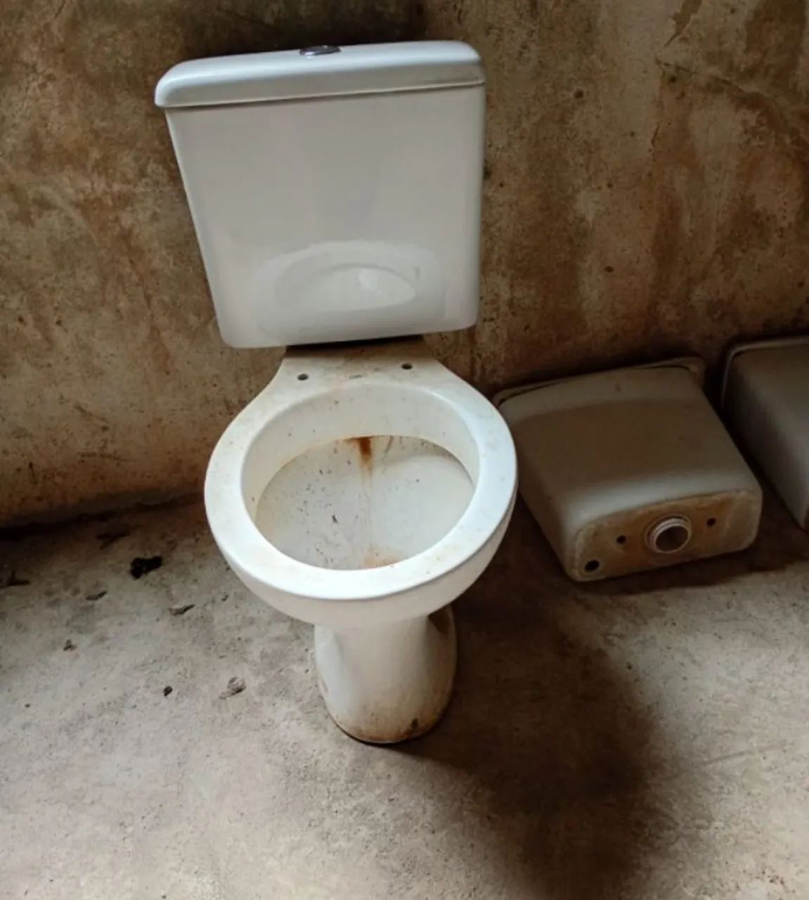 Vaso sanitario com caixa acoplada 