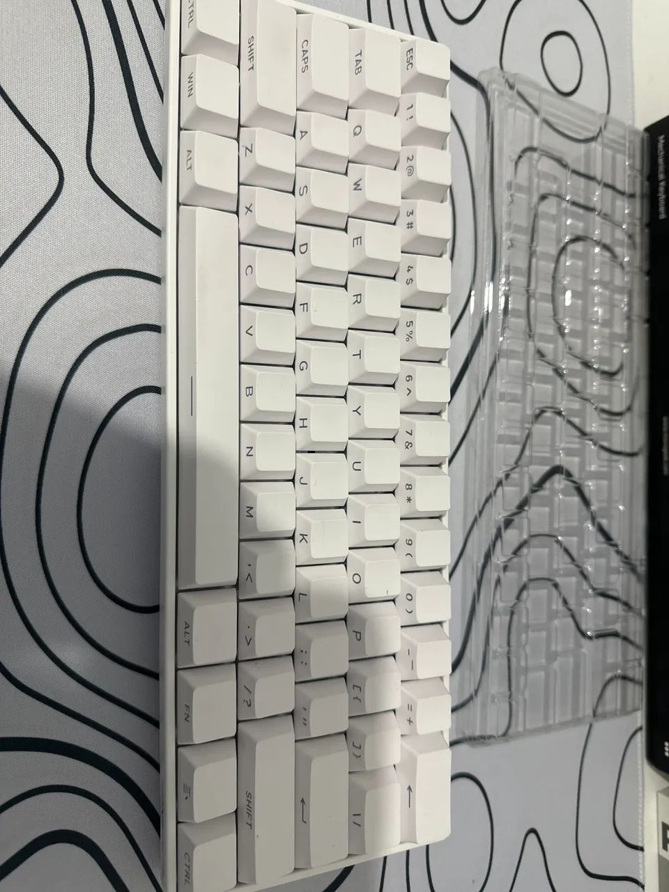 Teclado fun60 pro + mouse attack shark R1 + mouse pad - Foto 2