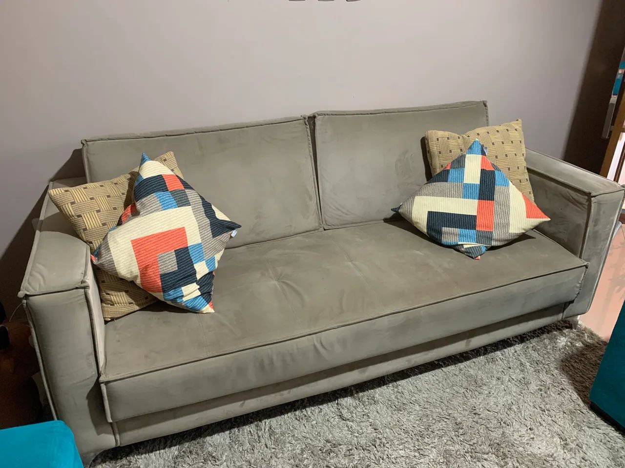 Jogo de sofá com duas poltronas 