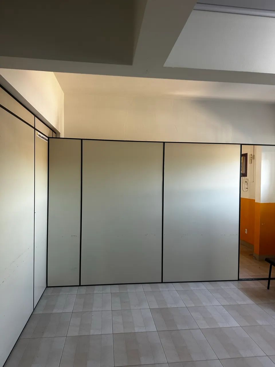 VENDO divisória em eucatex para escritório e sala comercial - Foto 3