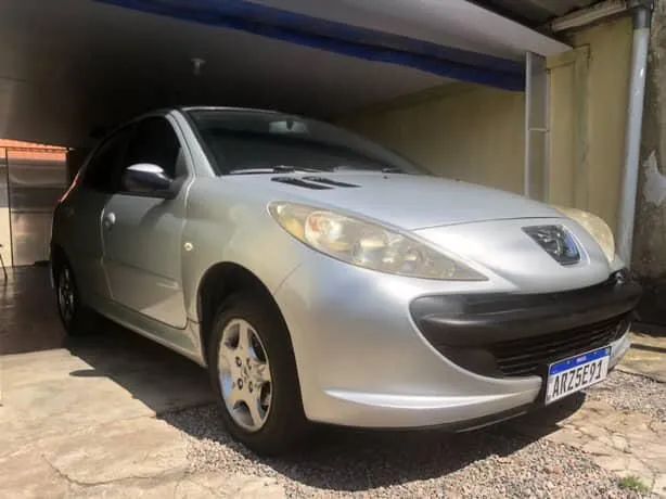 Peugeot 207 207 XR 1.4 Flex 8V 3p 2010