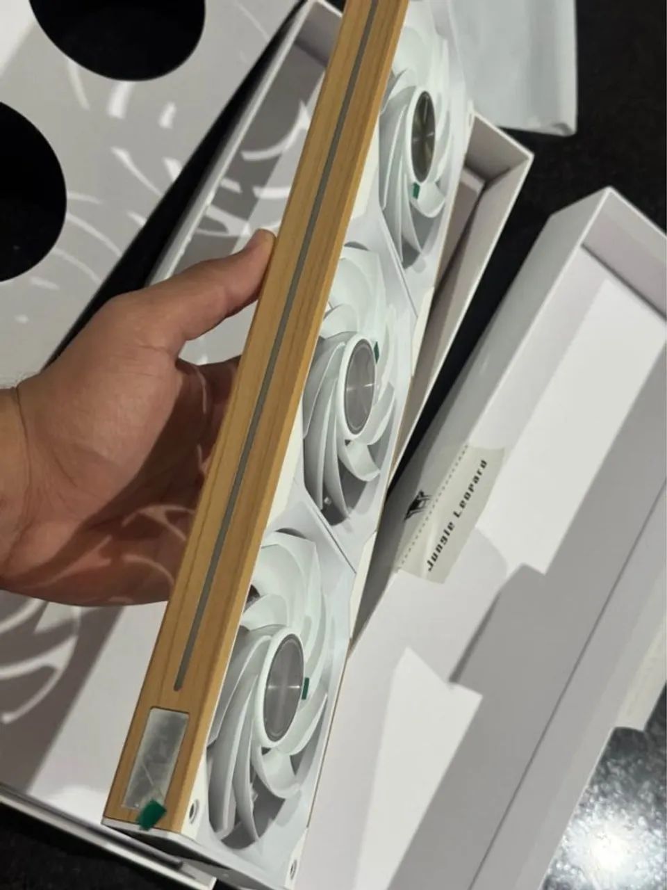 Kit 3 Fans ARGB 120mm Jungle Leopard - Branco - Foto 2