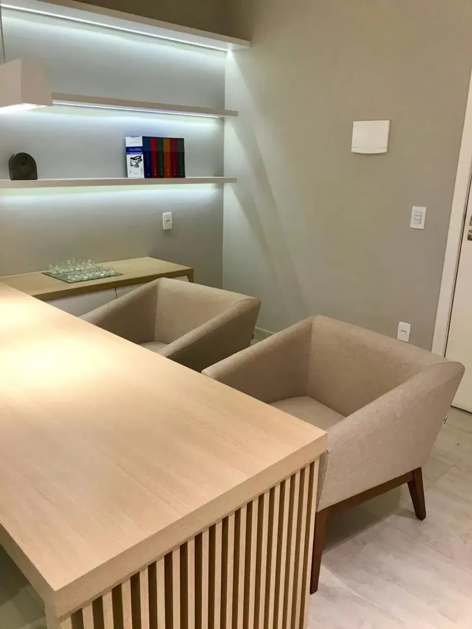 Sala mobiliada para Clinica no Bairro Nova Pouso Alegre - Foto 5