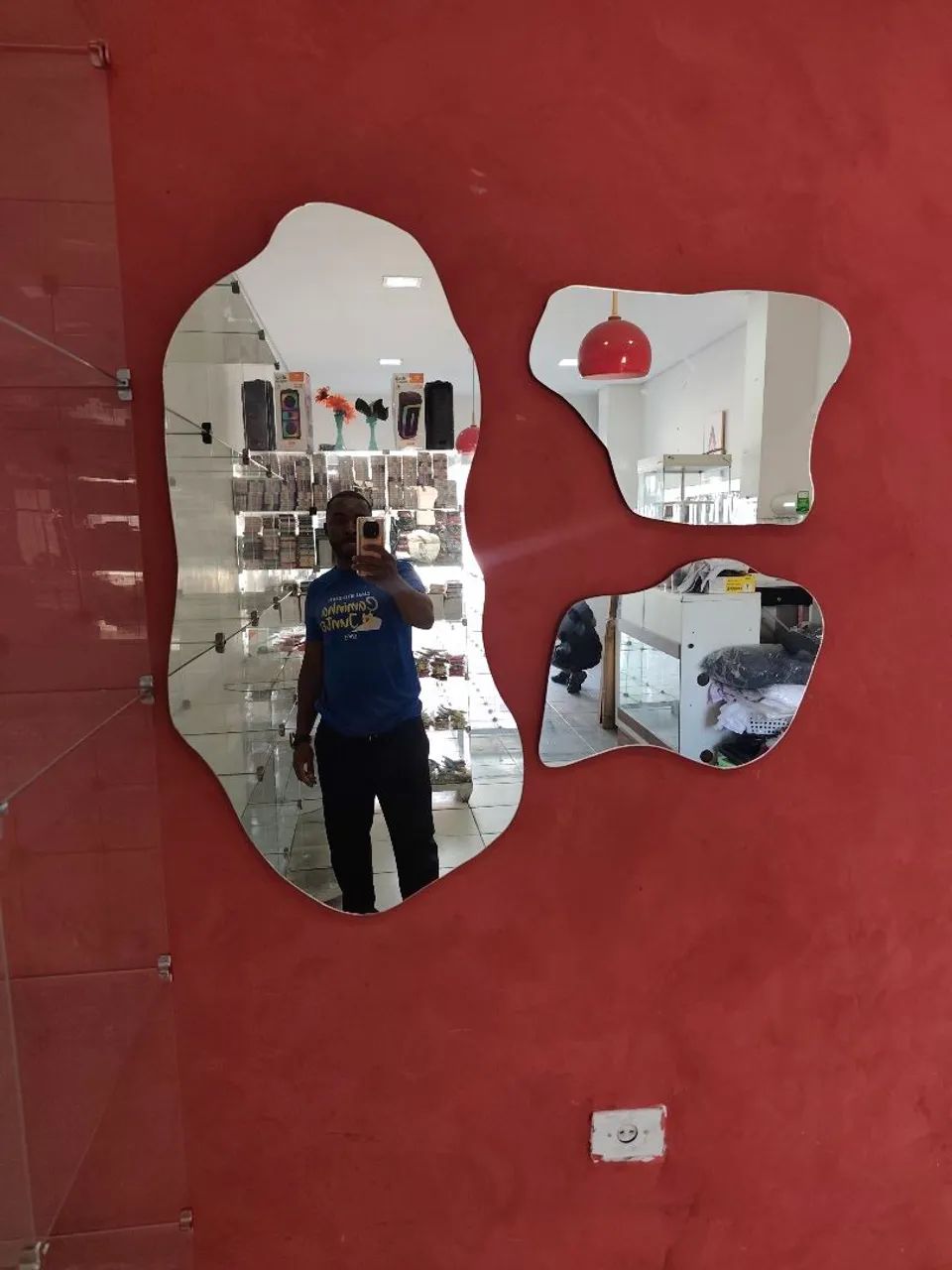 Oportunidade desafio 4 vitrine mais um kit com três espelho - Foto 2