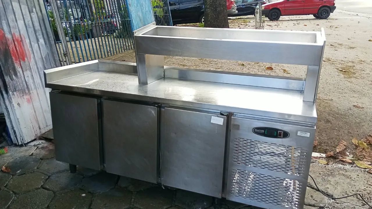 Balcão refrigerado C/codimentadora Macom 2.00x70 220v
