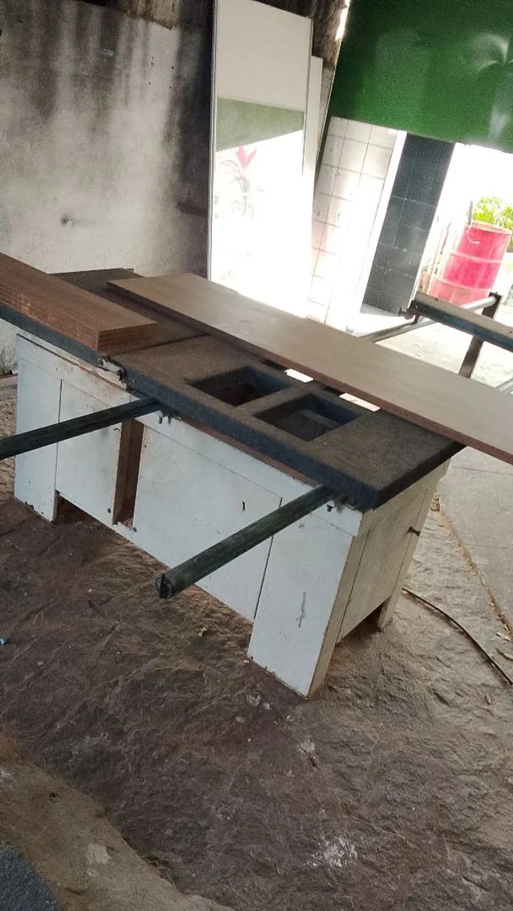 Vende-se 
