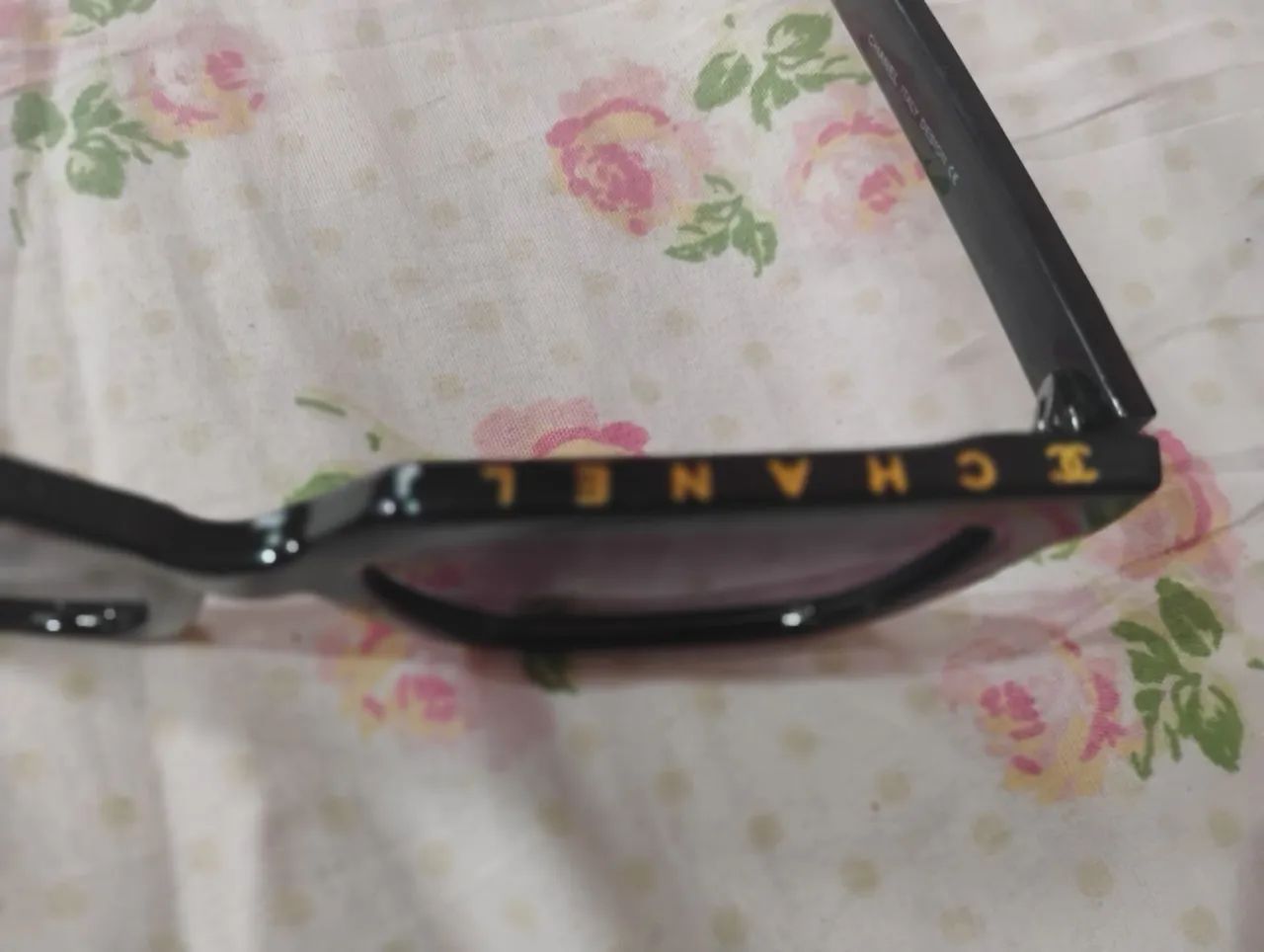 Vendo óculos original da chnel - Foto 2