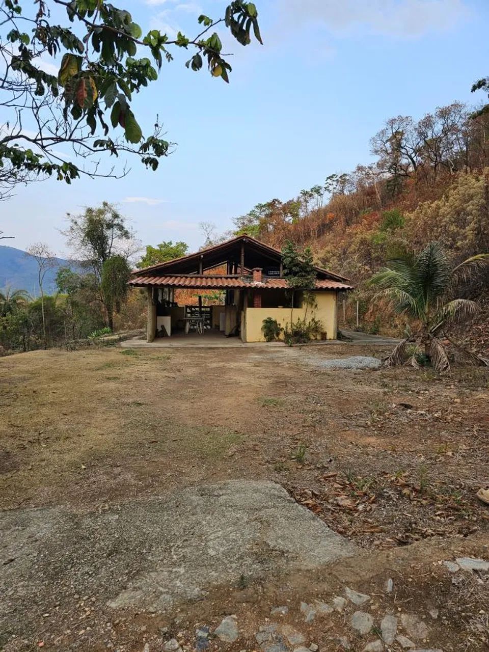 Sítio para Venda em Mateus Leme, Anchieta, 1 dormitório, 1 banheiro, 6 vagas