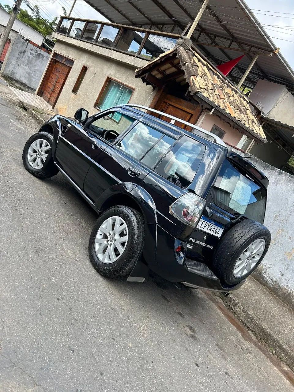 Mitsubishi Pajero 2010