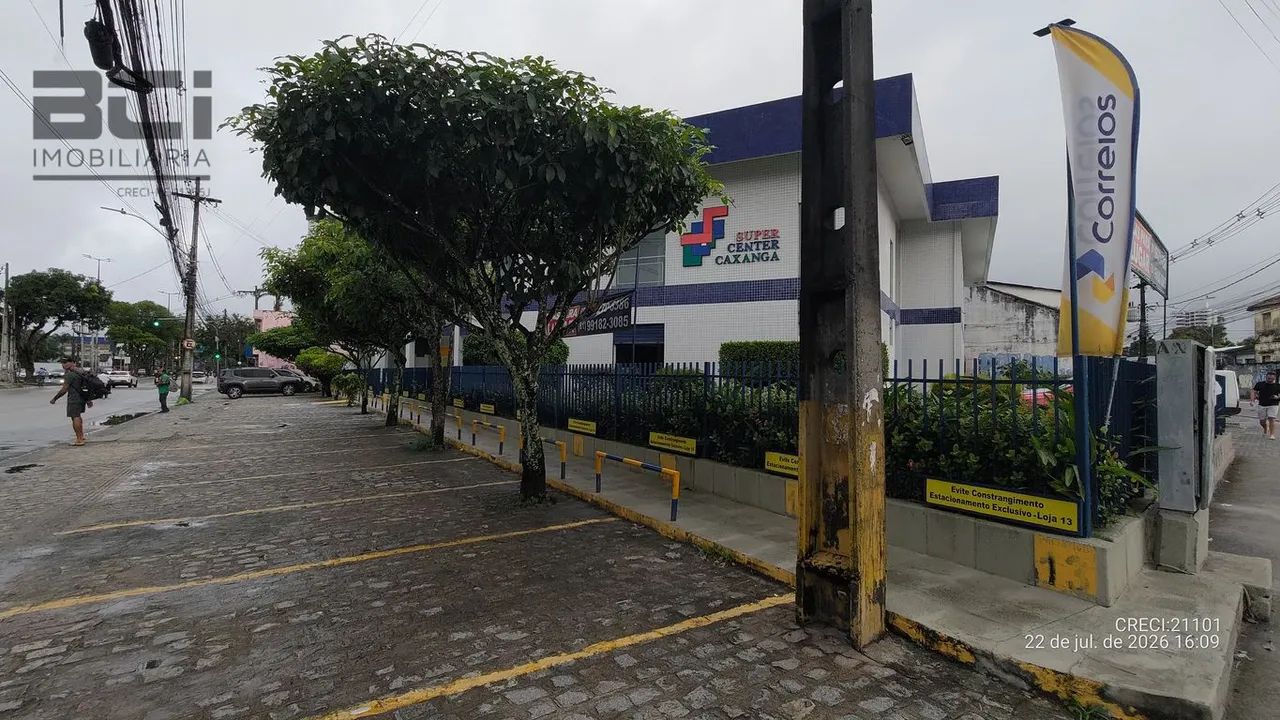 VENDE-SE Center comercial com 36 lojas 36 vagas de garagens. - Foto 5