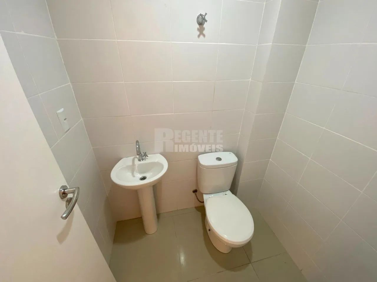 Ótima sala comercial para locação no bairro Itacorubi! - Foto 4