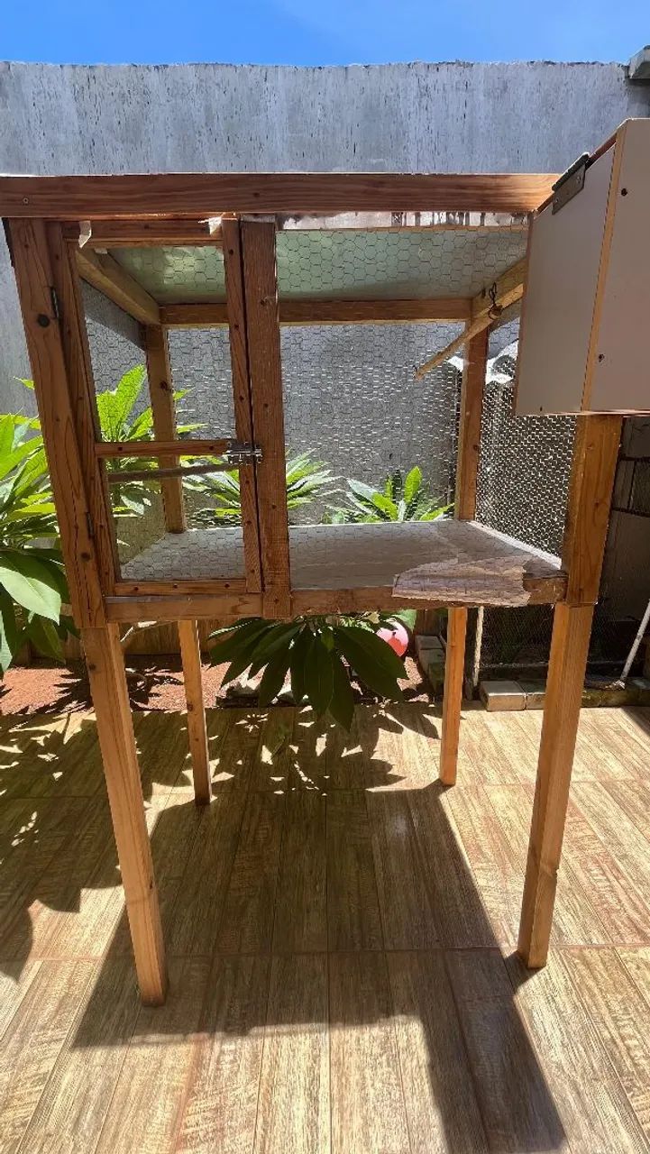 VIVEIRO PARA PÁSSAROS 