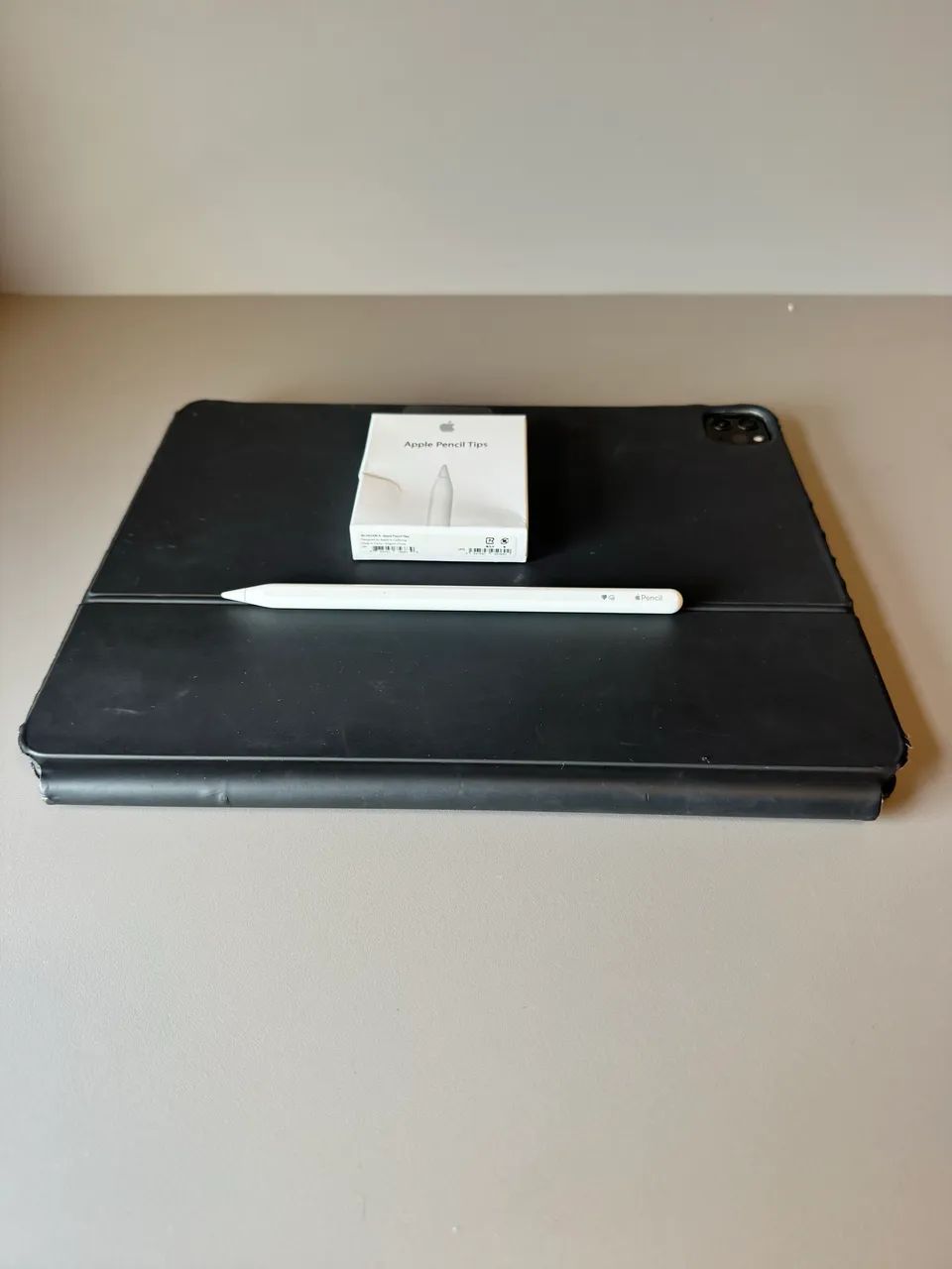 Kit iPad Pro 12.9" (5ª Ger) 512GB + Magic Keyboard + Apple Pencil 2 + Extras - Foto 2