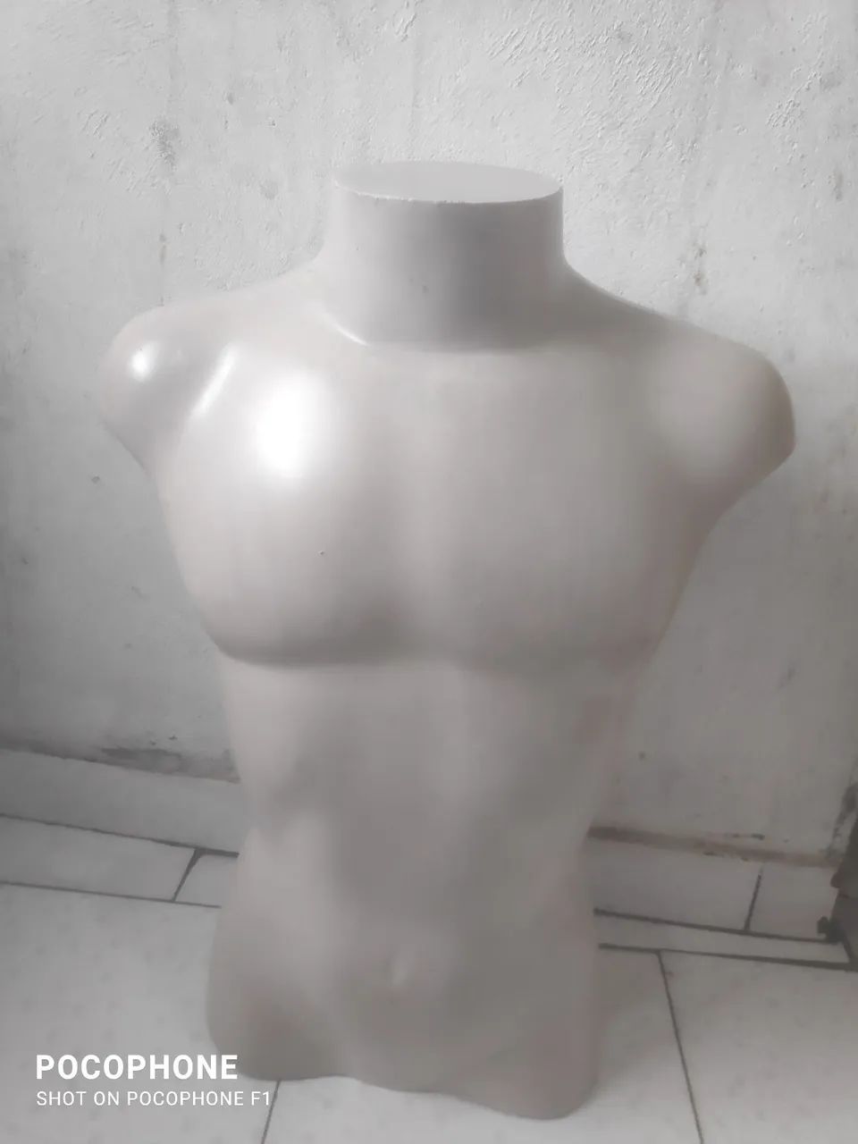 Manequim masculino peitoral 