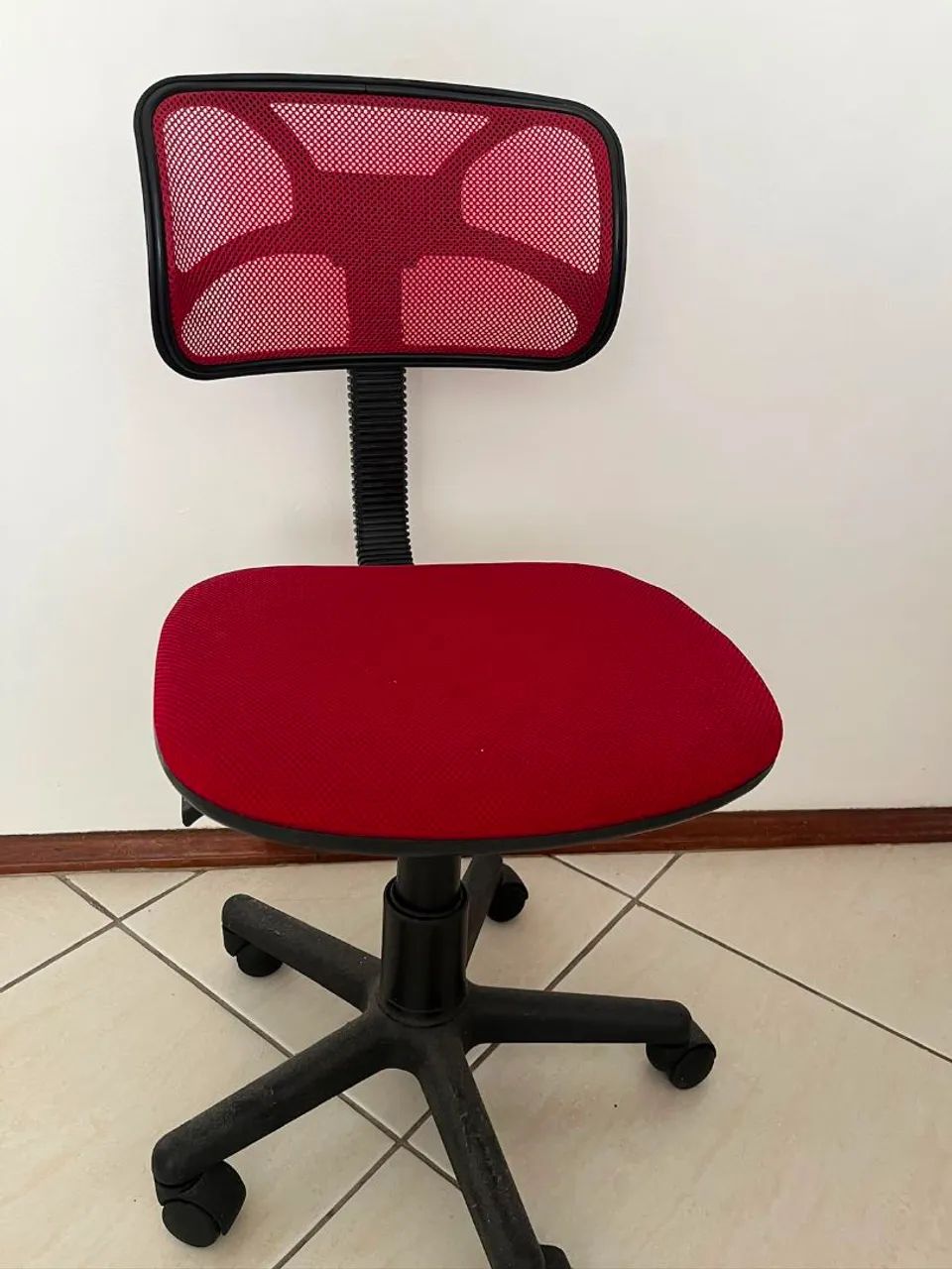 Cadeira escritório vermelha 